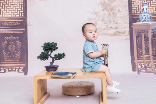 塔城孕妇尖肚子和圆肚子